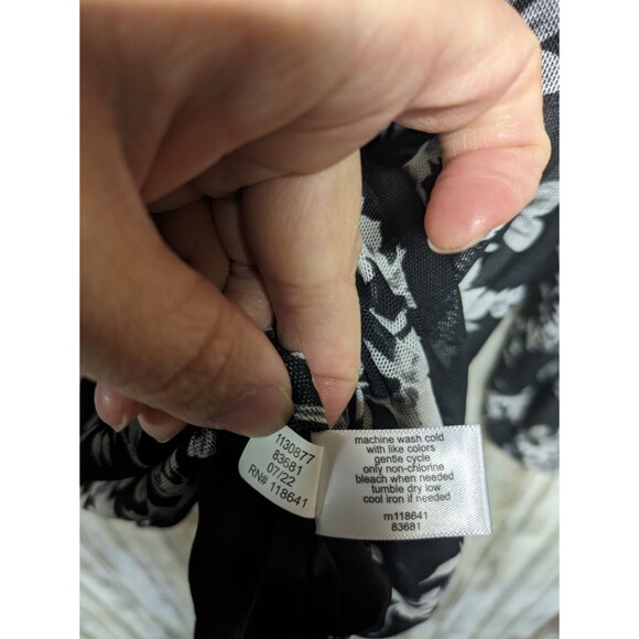 Lane Bryant Black White Floral Ruched Long Sleeve Mesh Top Keyhole Sz 22/25 NWT - Picture 6 of 11